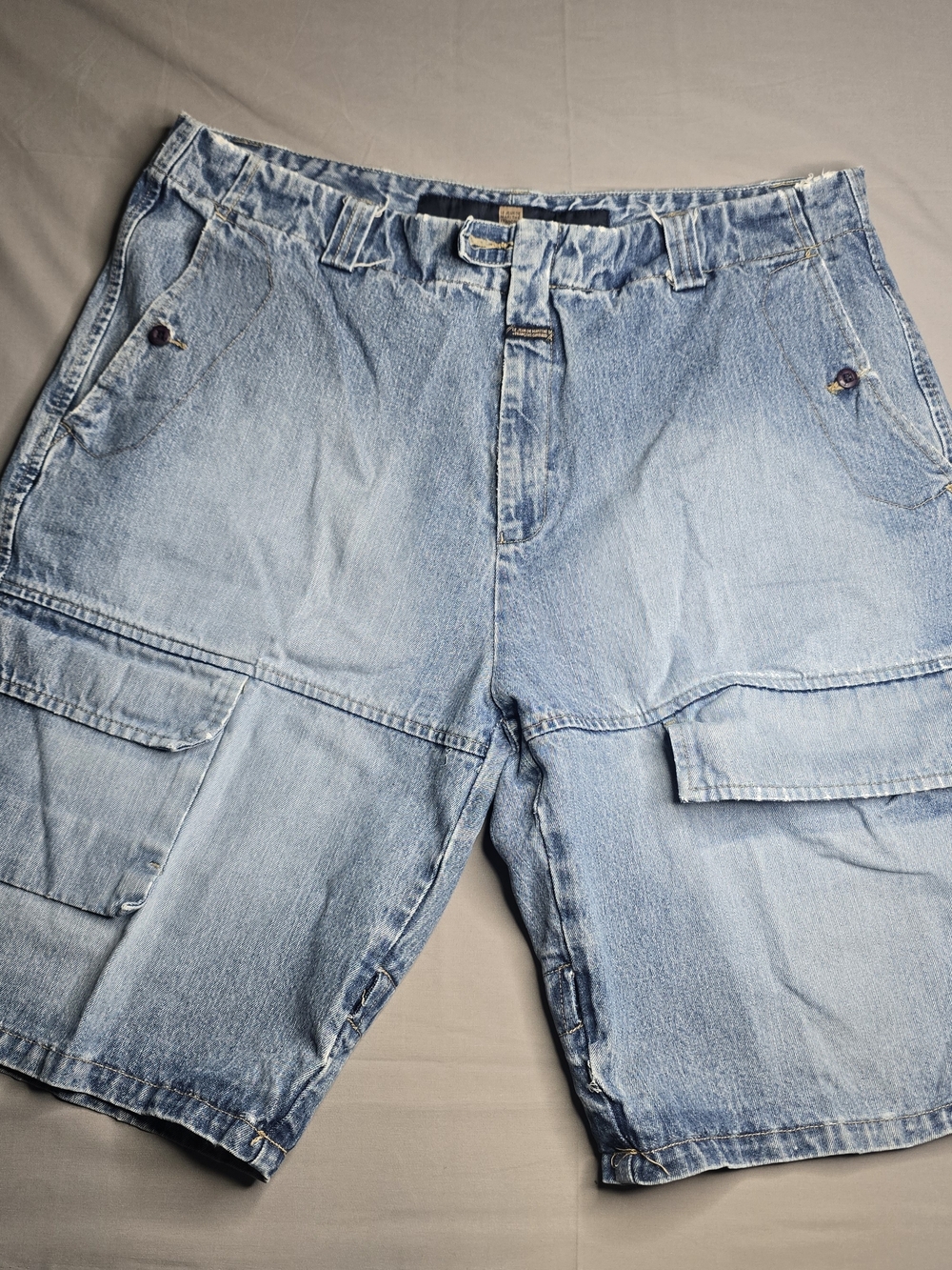 Vintage François Girbaud M+F Cargo Denim Shorts 44W Baggy Y2K Light Wash